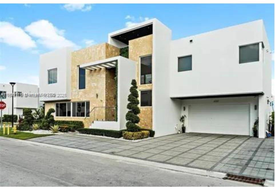 6767 NW 103rd Pl 0, Doral, Florida 33178, USA