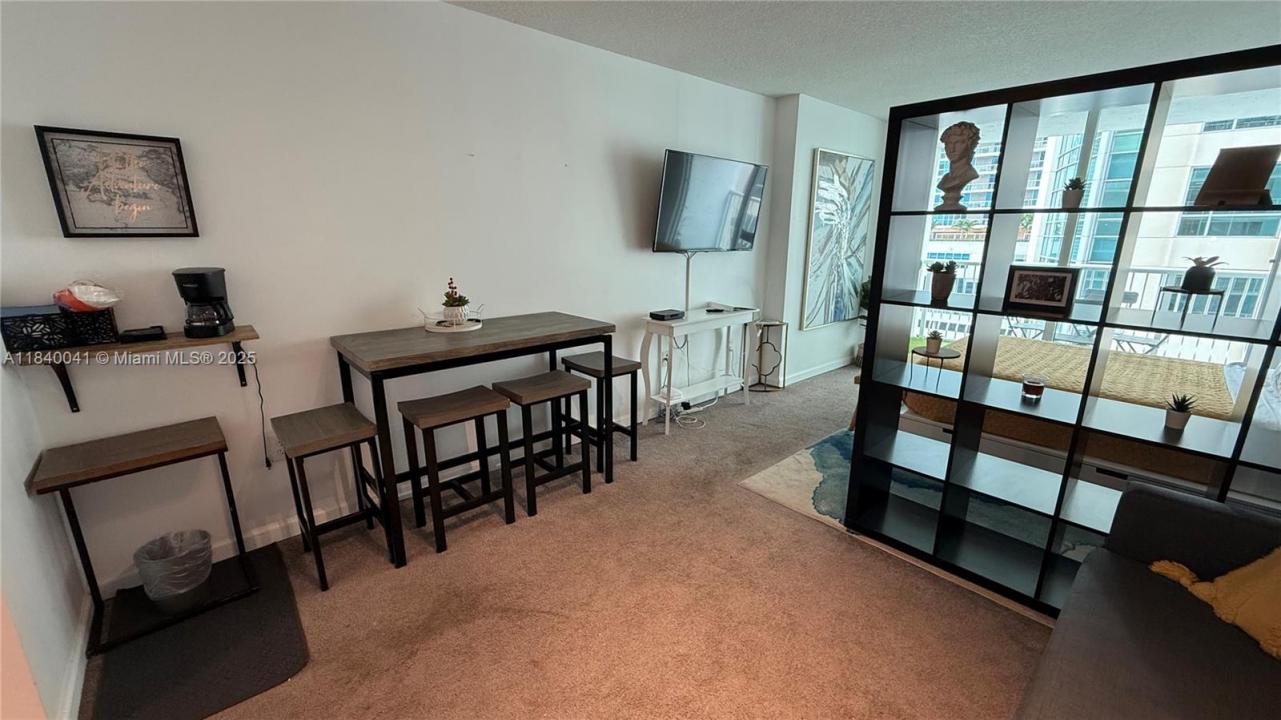 1200 Brickell Bay Dr 2216, Miami, Florida 33131, HOA KỲ
