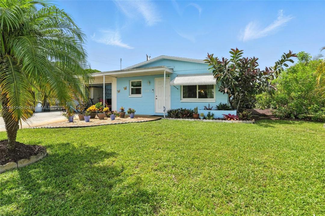 1164 Navajo Ave, Lehigh Acres, Floride 33974, États-Unis