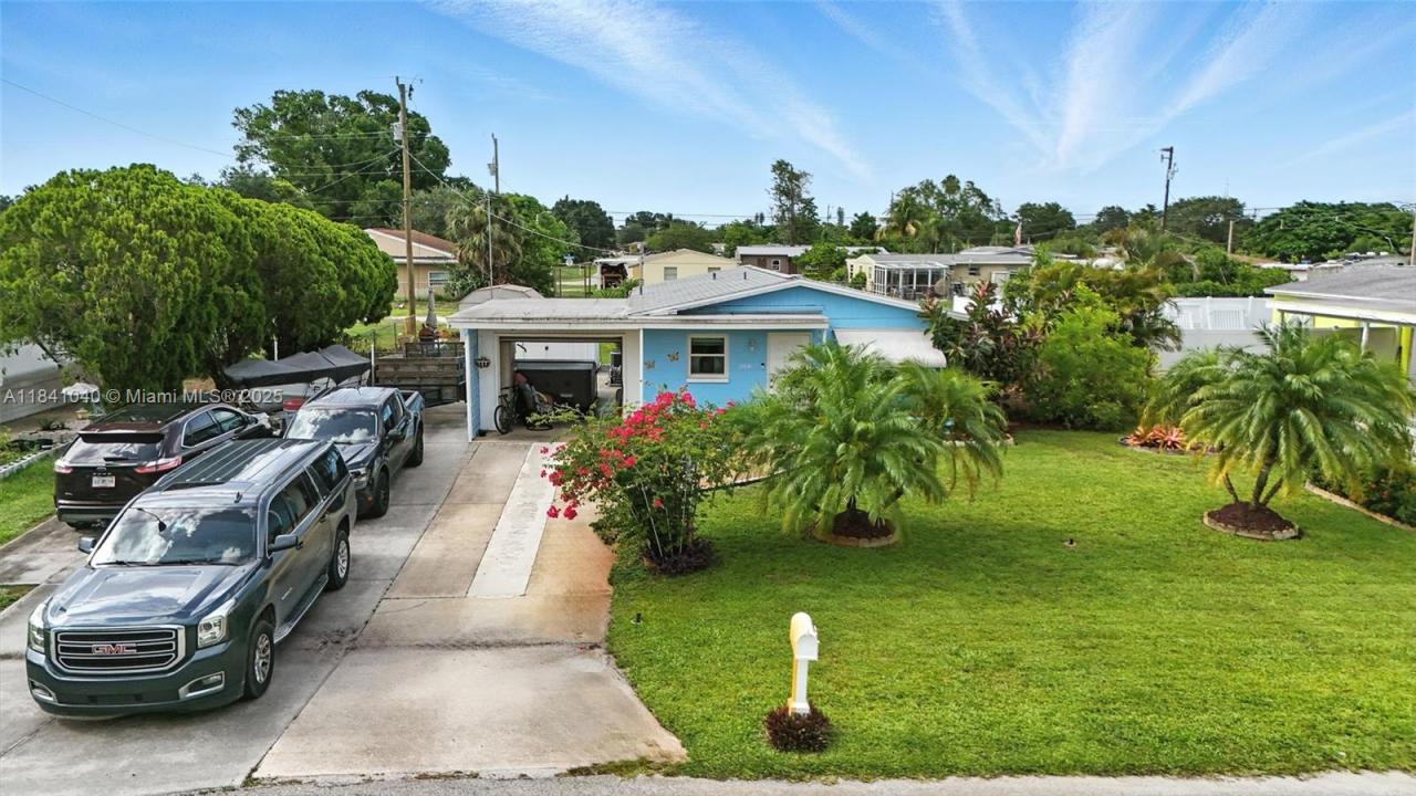 1164 Navajo Ave, Lehigh Acres, Floride 33974, États-Unis