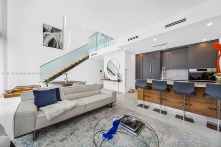 200 Biscayne Boulevard Way 1406, Miami, Florida 33131, USA