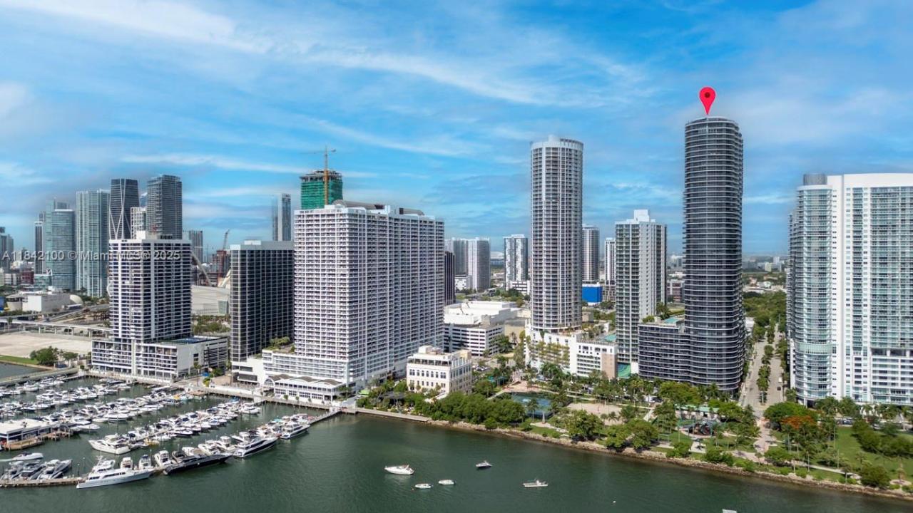 488 NE 18th St 2511, Miami, Florida 33132, Estados Unidos
