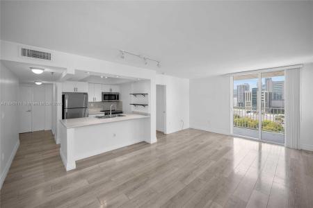 850 N Miami Ave W-1804, Miami, Florida 33136, USA