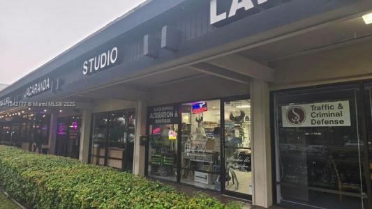 8275 W Broward Blvd, Plantation, Florida 33324