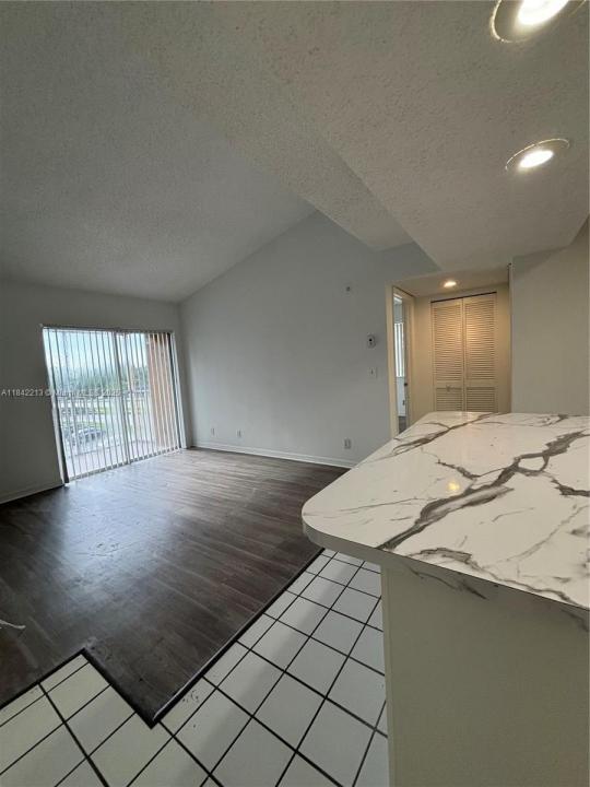 Pompano Beach, Florida 33069, Estados Unidos