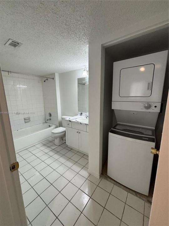 Pompano Beach, Florida 33069, Estados Unidos