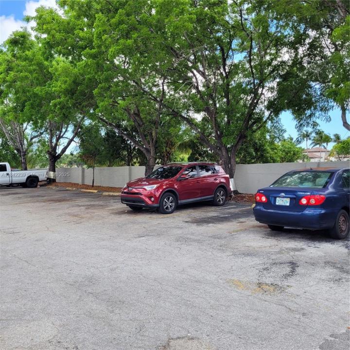 5100 SW 41st St 106, Pembroke Park, Florida 33023