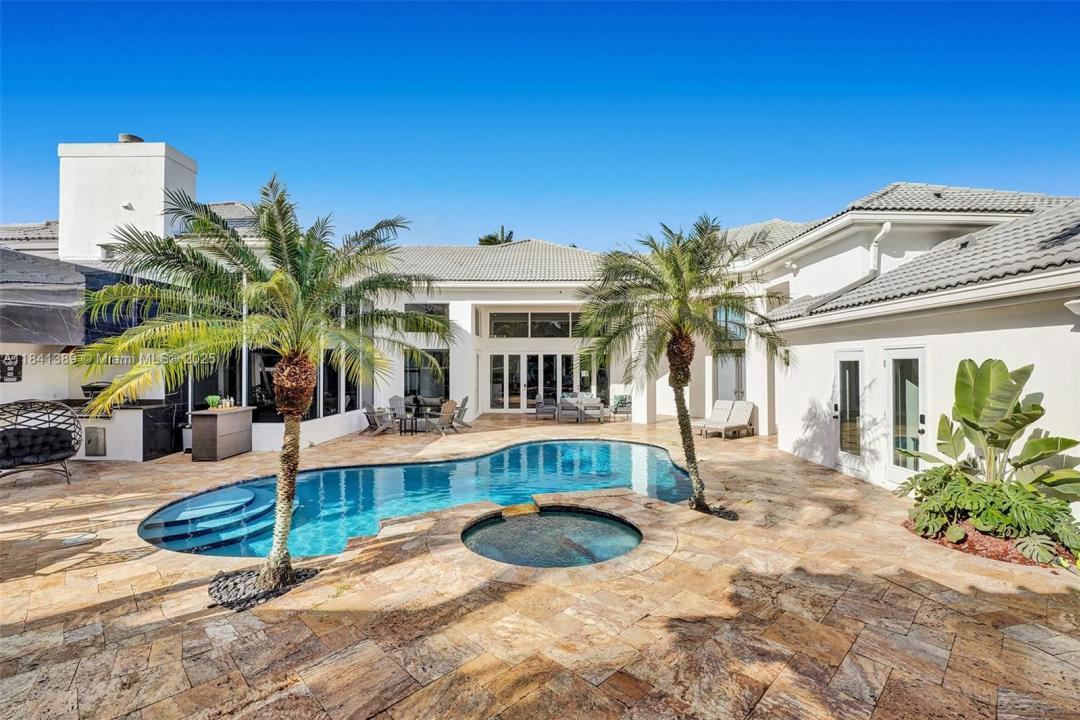 11400 NW 7th St, Plantation, Florida 33325