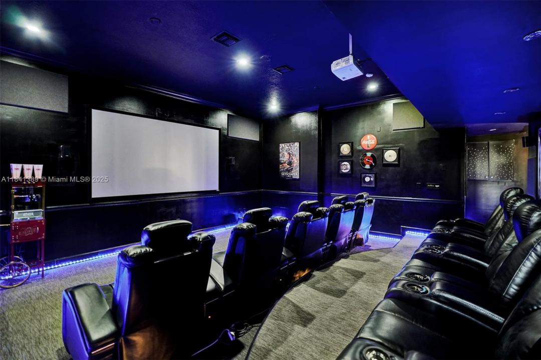 11400 NW 7th St, Plantation, Florida 33325