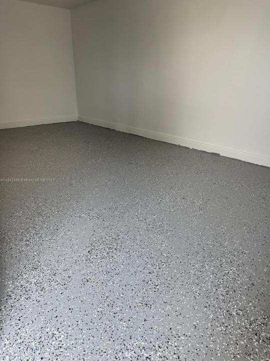 1584 W 39 pl 1584, Hialeah, Florida 33012