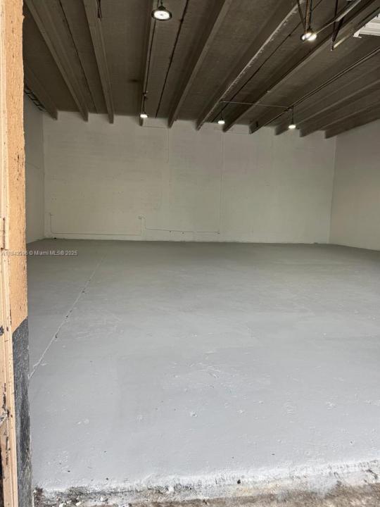 1584 W 39 pl 1584, Hialeah, Florida 33012