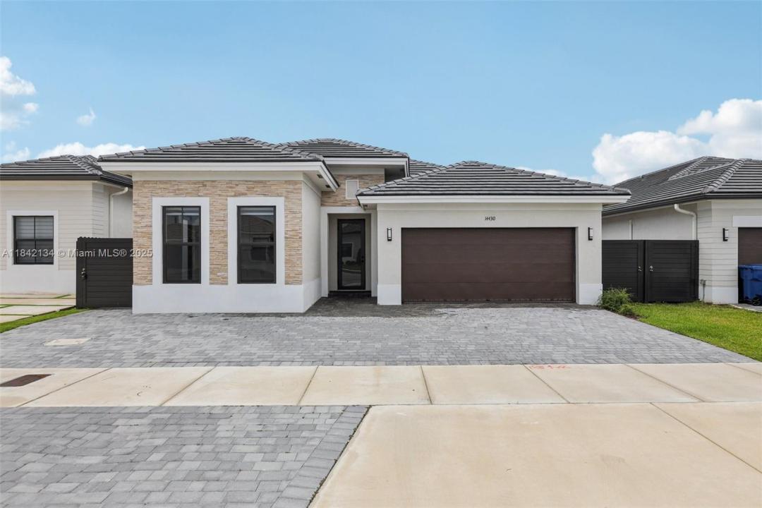 14430 SW 18th St, Miami, Floryda 33175, USA