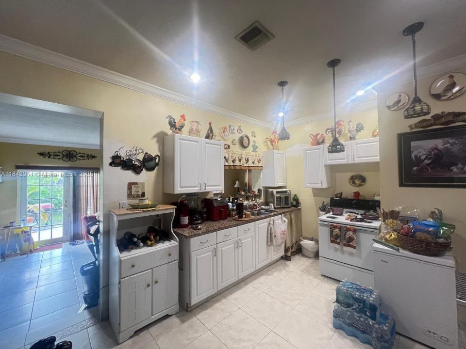 3435 NW 80TH ST, Miami, 佛罗里达州 33147, 美国