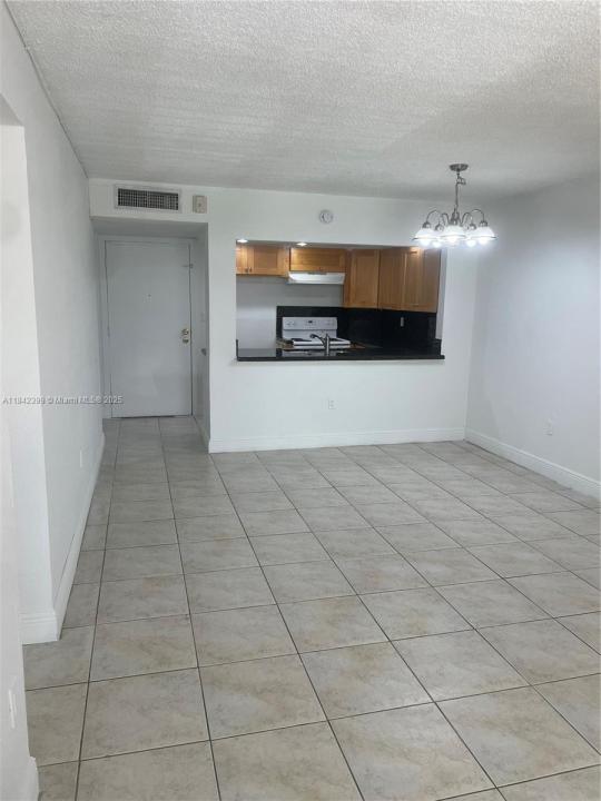 10500 SW 108th Ave B410, Miami, Florida 33176, Stati Uniti