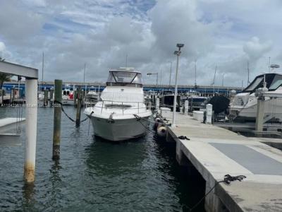 7601 E Treasure Dr, North Bay Village, Florida 33141, USA