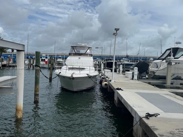 7601 E Treasure Dr, North Bay Village, Flórida 33141, Estados Unidos