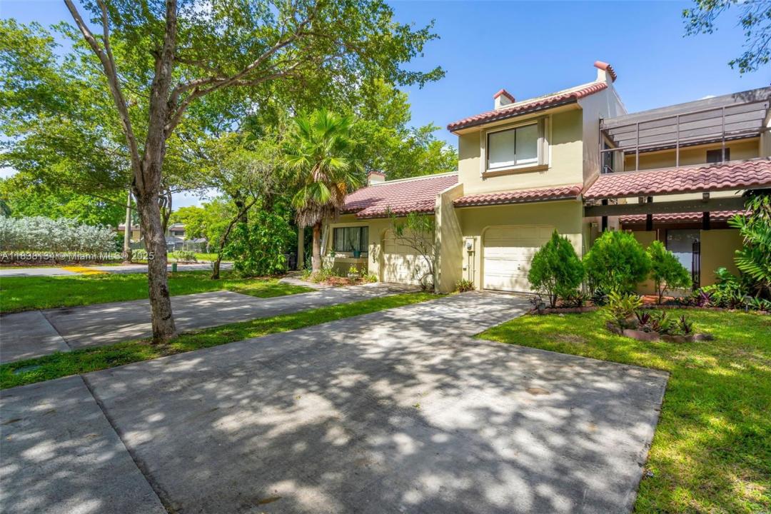 9931 Costa Del Sol Blvd F-107, Doral, Florida 33178, Estados Unidos