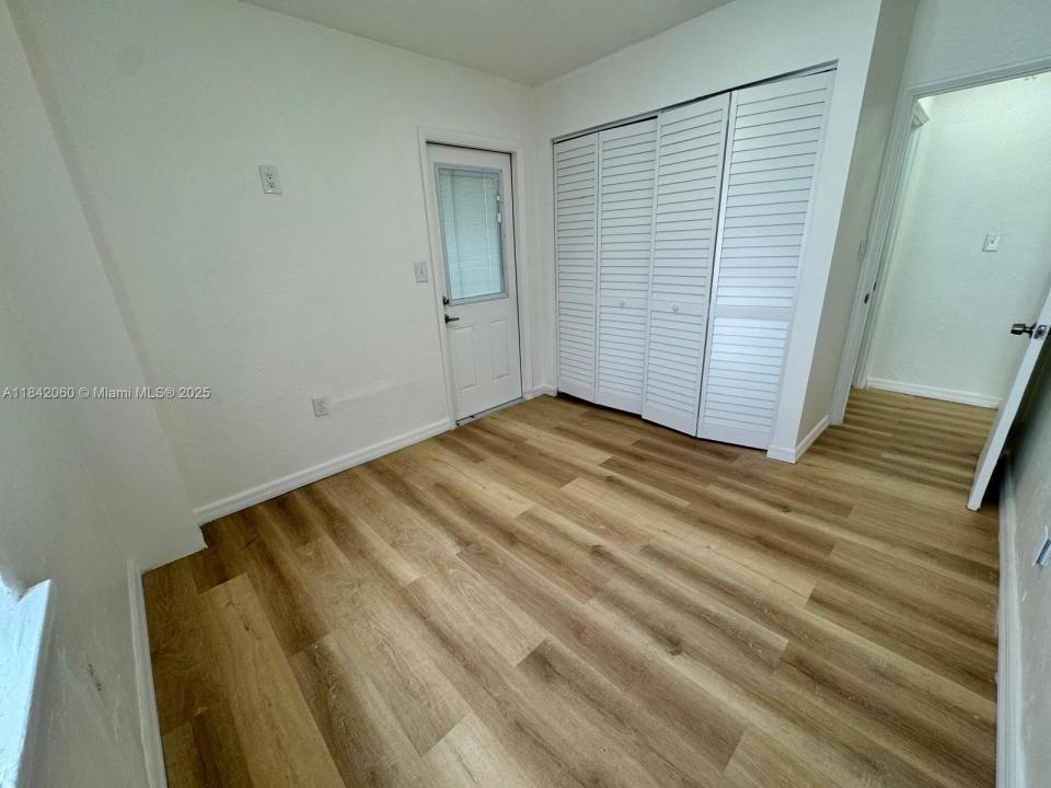 833 W 39th St 4, Miami Beach, Florida 33140