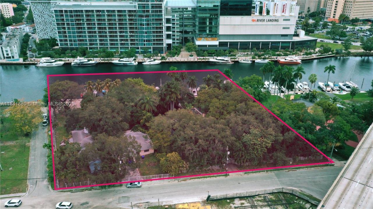 1515 NW North River Dr, Miami, Florida 33125, Stati Uniti
