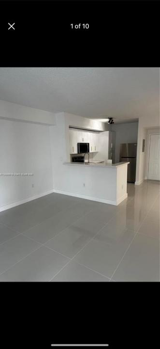 5085 NW 7th St 509, Miami, Floride 33126, États-Unis