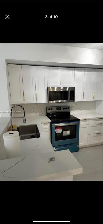 5085 NW 7th St 509, Miami, Floride 33126, États-Unis
