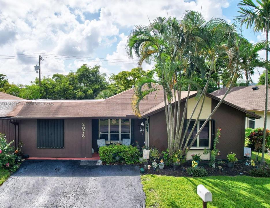 2078 SW 71st Way, Davie, Florida 33317, Estados Unidos