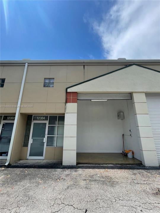 12304 SW 132nd Ct A-3, Miami, 佛罗里达州 33186, 美国