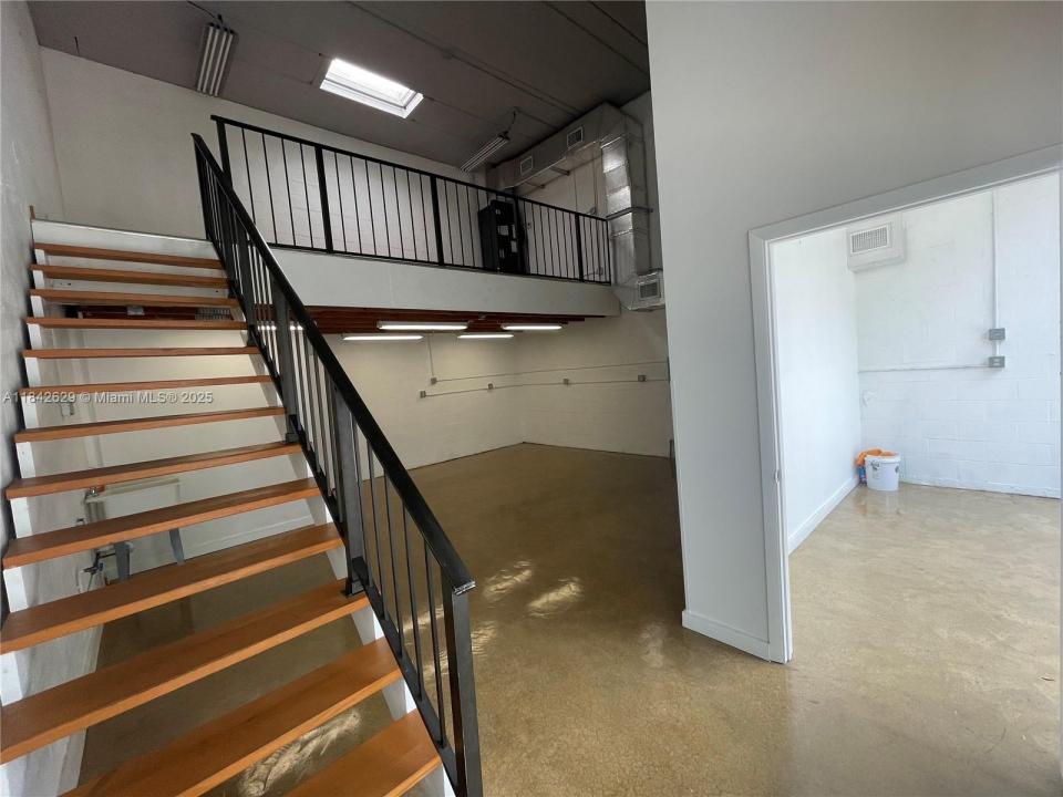 12304 SW 132nd Ct A-3, Miami, 佛罗里达州 33186, 美国