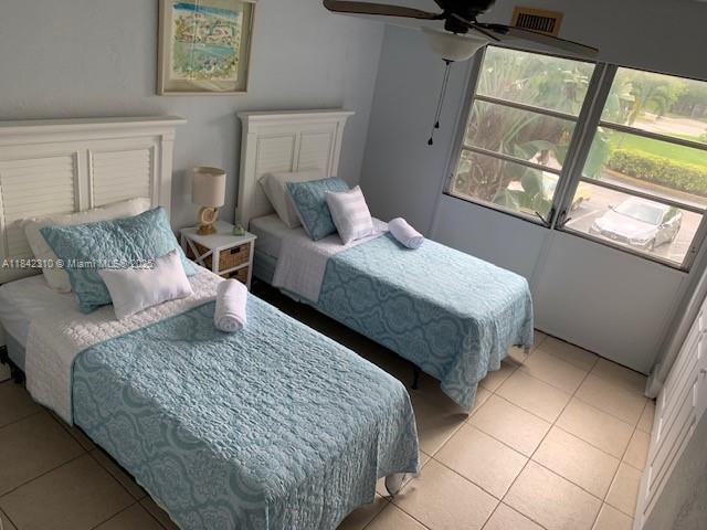 3315 58th 218, St Petersburg, Florida 33712, USA