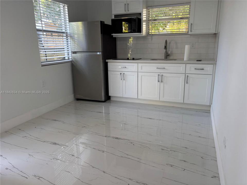 214 NW 46th Ave 214, Miami, Florida 33126, Estados Unidos