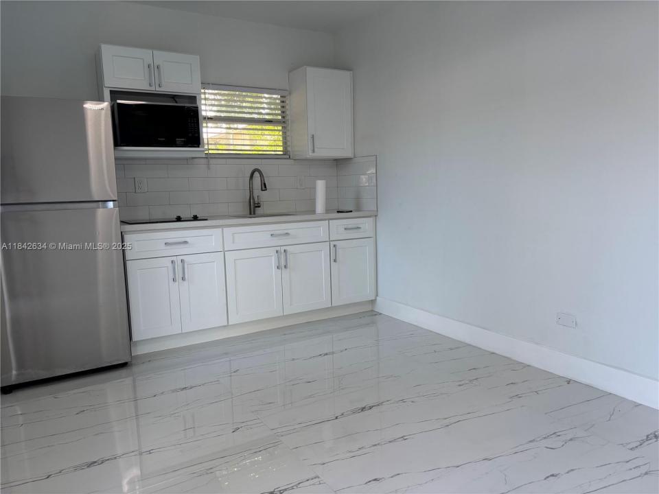 214 NW 46th Ave 214, Miami, Florida 33126, Estados Unidos