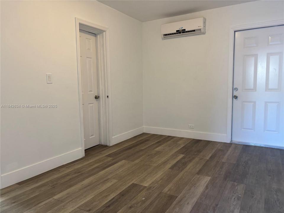 214 NW 46th Ave 214, Miami, Florida 33126, Estados Unidos