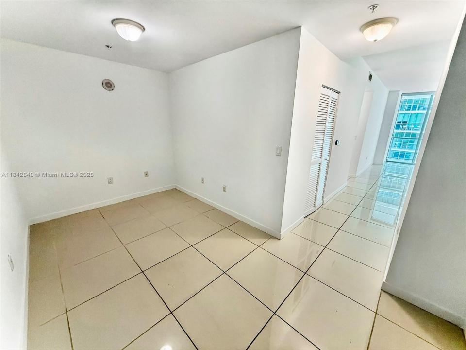 79 SW 12th St 1909-S + DEN, Miami, Флорида 33130, Соединенные Штаты