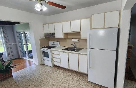 7813 SW 34th Ter, Miami, Florida 33155, USA