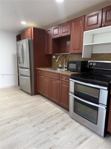 8101 SW 94th Ct 1, Miami, Florida 33173, USA
