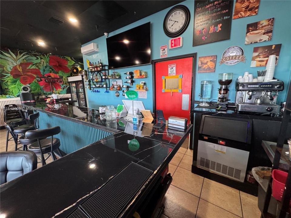 Restaurant W For Sale, Hialeah, Floride 33016, États-Unis