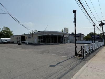 110 Sunrise Highway, Islip, 纽约州 11795, 美国
