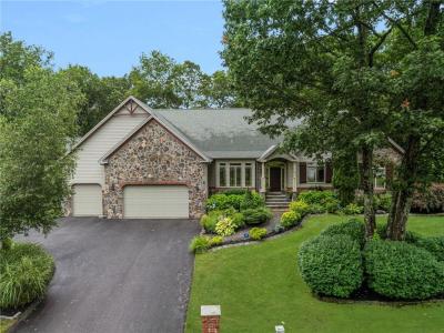 1 Victoria Drive, Smithfield, RI 02917, USA