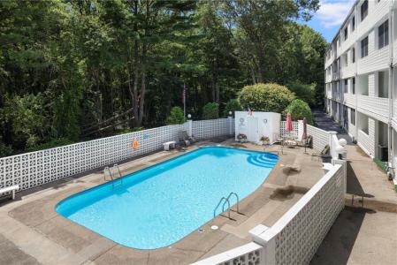 143 Hoffman Avenue 205, Cranston, Rhode Island 02920
