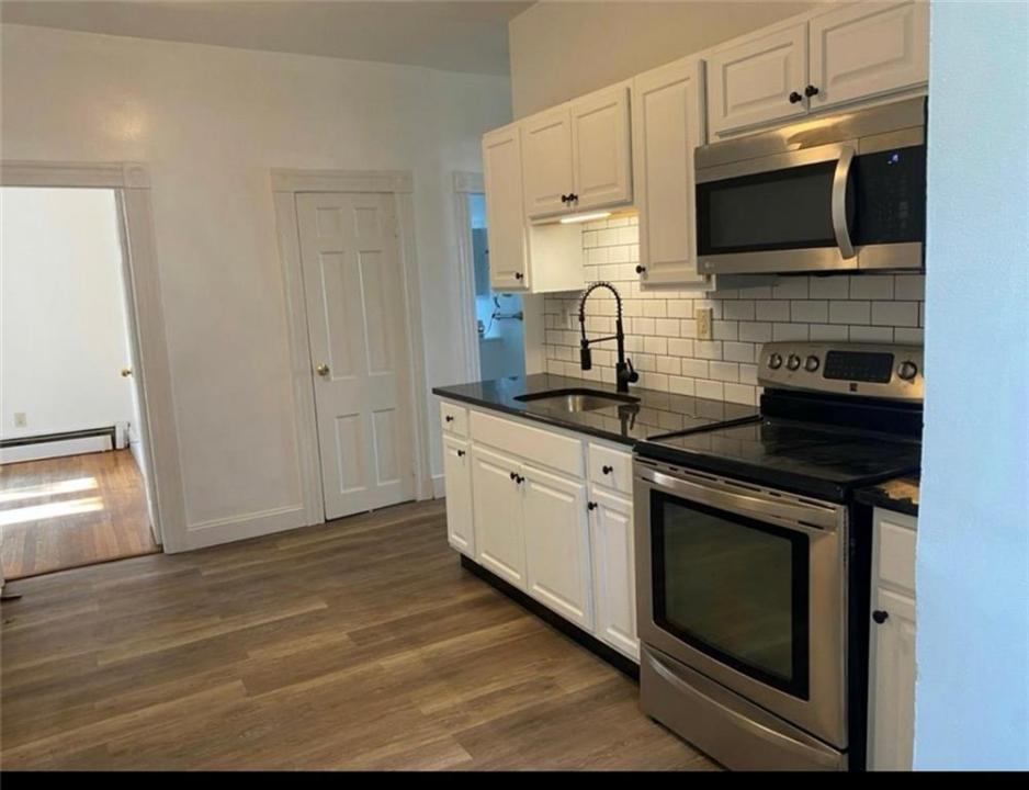 332 Academy Avenue, Providence, Rhode Island 02908