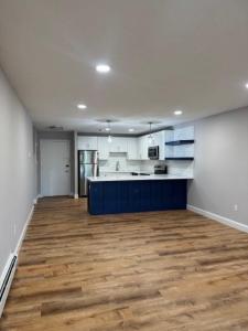 75 Oaklawn Avenue 75-319, Cranston, Rhode Island 02920