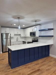 75 Oaklawn Avenue 75-319, Cranston, Rhode Island 02920