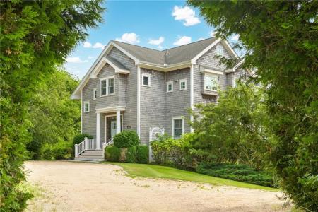 21 Bonnet View Drive, Jamestown, Rhode Island 02835
