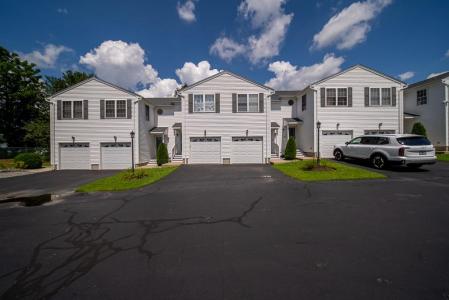 572 Smithfield Road 8, North Providence, RI 02904, USA
