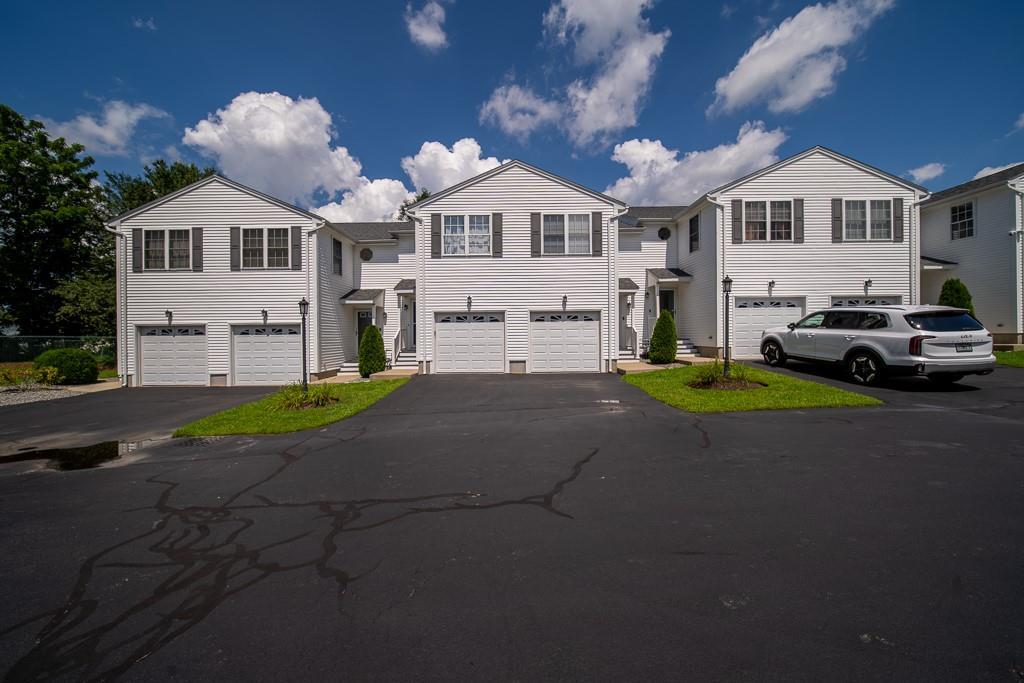 572 Smithfield Road 8, North Providence, Rhode Island 02904, Amerika Birleşik Devletleri