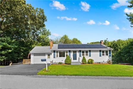 110 Lockwood Street, West Warwick, Rhode Island 02893, Estados Unidos