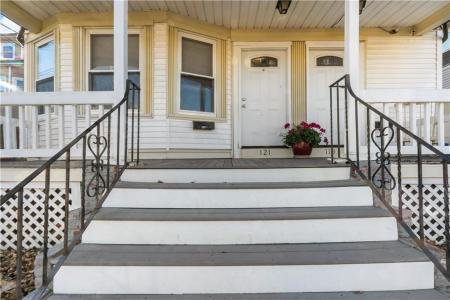 119 Orchard Street, Cranston, Rhode Island 02910, USA