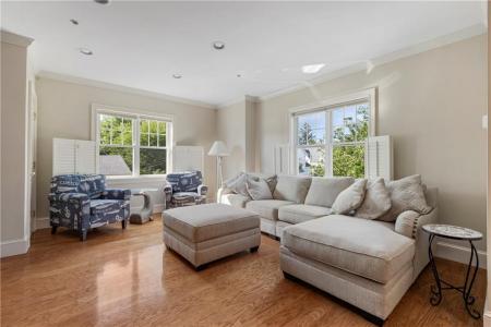50 Clemence Street 50, Cranston, Rhode Island 02920, Amerika Birleşik Devletleri