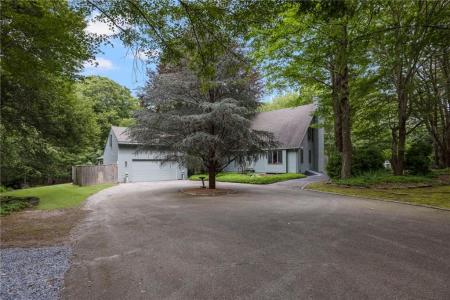 930 North Main Road, Jamestown, Rhode Island 02835
