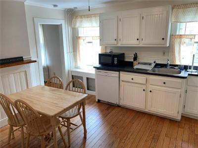 15 Simmons Street 2, Newport, RI 02840, USA